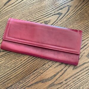 Lord and Taylor - VINTAGE Elegant Red Leather Clutch. Size OS